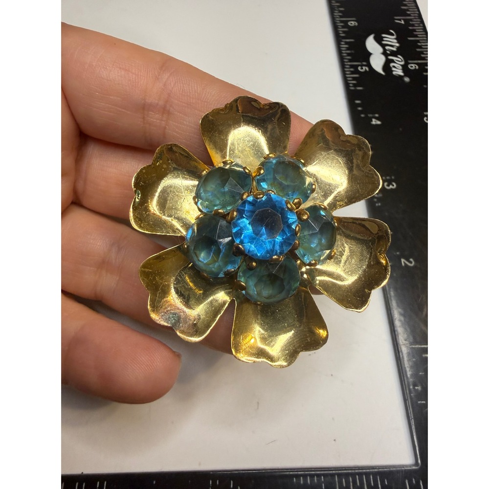 Vintage Gold Tone Flower Brooch Blue Rhinestone Cluster Statement Pin 2 Inch